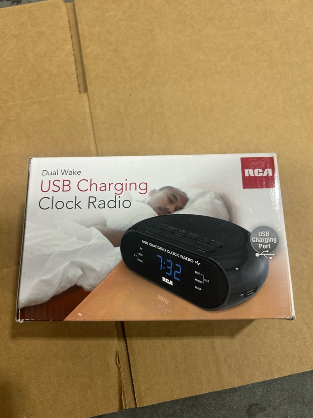 RCA Black USB Charging Clock Radio - Dual Wake